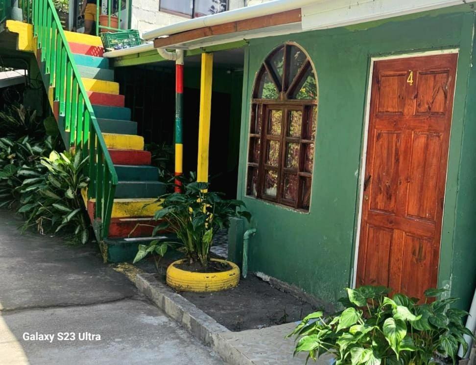Апартаменти Tortuguero Casa De Playa Green House Екстер'єр фото